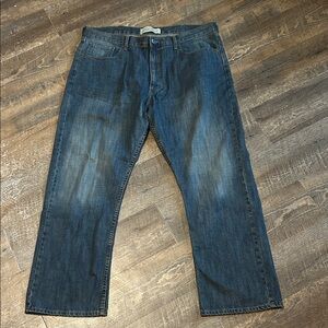 New Men’s Wrangler Relaxed Straight Fit Dark Blue Jeans Size 38/30